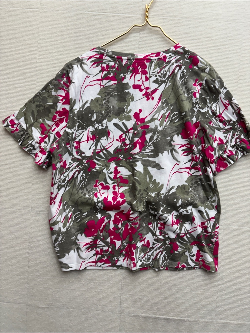 Chico's White Short Sleeve Top with Magenta Floral and Olive Leaves - Picture 5 of 6
